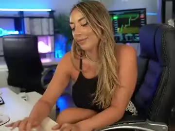 Chaturbate Adult Video Chat of babesgowild