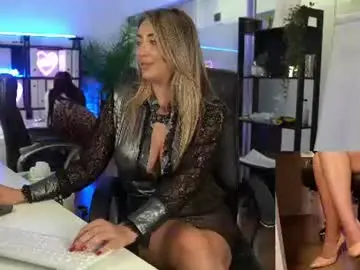 Chaturbate Live Sex Cam of babesgowild