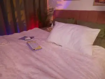 Chaturbate Live Sex of emilia98xxx