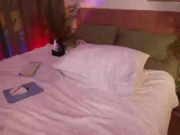 Chaturbate Sex Chat of emilia98xxx