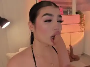 Chaturbate Free Live Porn of emily_kenner