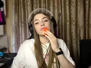 Chaturbate Live Sex Cam of rubywoodbridge