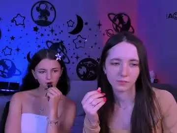 Chaturbate Watch Live Sex Cams of caroline_honeyy