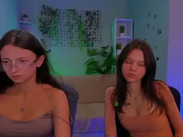 Chaturbate Watch Live Sex Cams of caroline_honeyy