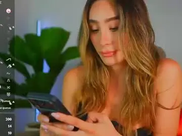 Chaturbate Live Porn of mmmayra_0x