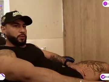 Chaturbate Live Sex Cam of drake_jackson11