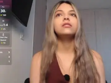 Chaturbate Live Sex Cam of andreau_19