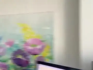 Chaturbate Live Sex Cam of paradise_bird01