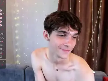 Chaturbate Live Sex Cam of aaron_bang