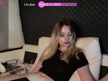 Chaturbate Nude Webcam of fluffy_cloude