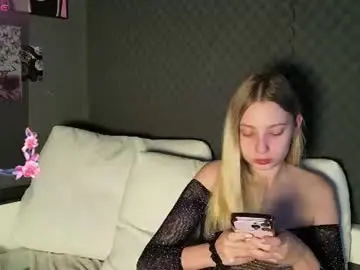Chaturbate Watch Live Sex Cams of fluffy_cloude