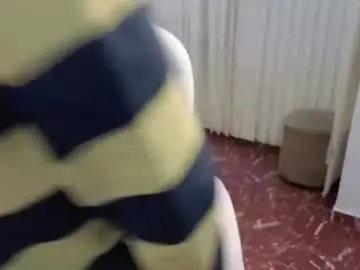 Chaturbate Live Sex of _sharlotte777