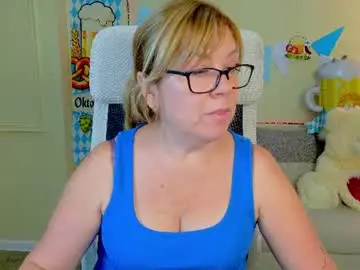 Chaturbate Adult Video Chat of christinadavedes