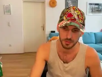 Chaturbate Live Sex Cam of leonvampire