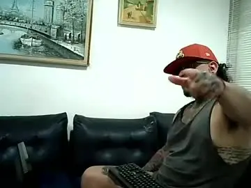 Chaturbate Sex Cam of ayrton_naffah2