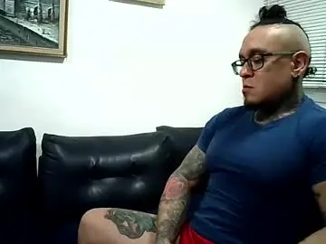 Chaturbate Adult Video Chat of ayrton_naffah2