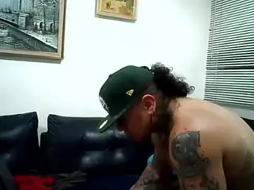 Chaturbate Live Porn of ayrton_naffah2