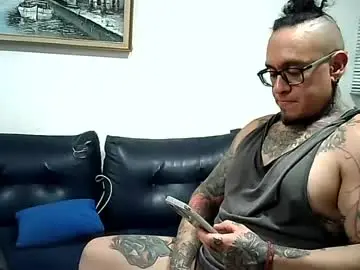 Chaturbate Live Porn of ayrton_naffah2
