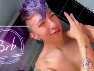 Chaturbate Live Sex Cam of boy_trans