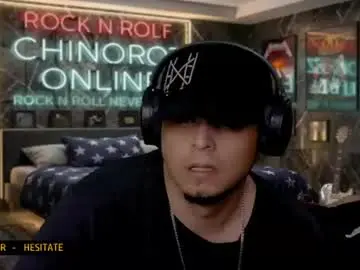 Chaturbate Live Sex Cam of chinoroz