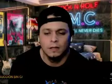 Chaturbate Sex Cam of chinoroz