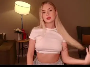 Chaturbate Watch Live Sex Cams of cute18cute