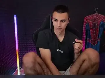 Chaturbate Sex Cam of hols_20