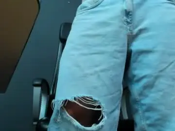 Chaturbate Live Sex Cam of brianhunts