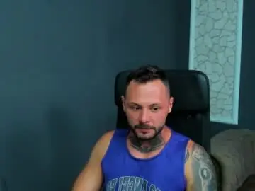 Chaturbate Free Live Porn of brianhunts