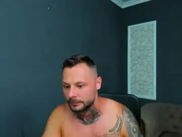 Chaturbate Sex Cam of brianhunts