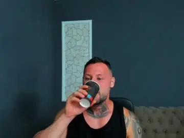 Chaturbate Sex Cam of brianhunts