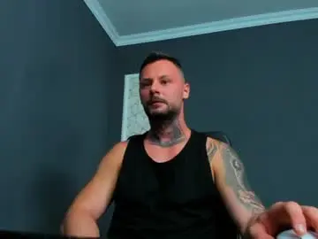 Chaturbate Live Sex Cam of brianhunts