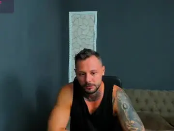 Chaturbate Live Porn of brianhunts
