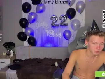 Chaturbate Live Sex Cam of eaton_