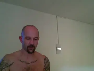 Chaturbate Live Sex Cam of kinkster615