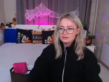 Chaturbate Free Porn Cam of kriiskiss