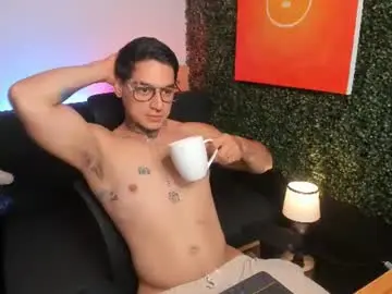 Chaturbate Live Sex of simon_cortes