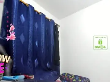 Chaturbate Live Sex Cam of bonnie_lam_