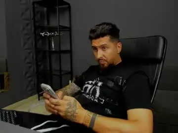 Chaturbate Free Live Porn of loganstroud