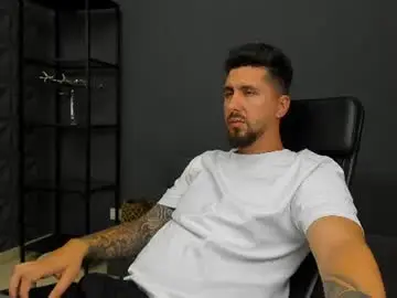Chaturbate Live Porn of loganstroud
