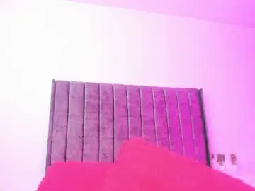 Chaturbate Live Sex Cam of miller_silvana