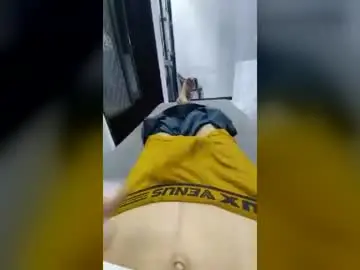 Chaturbate Live Sex Cam of iloveyou143222