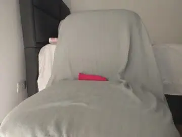 Chaturbate Live Sex of katy_18_pocahontas