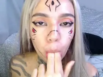 Chaturbate Live Sex of lunai_gh