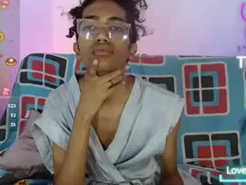Chaturbate Free Live Porn of triiangel_latinboy