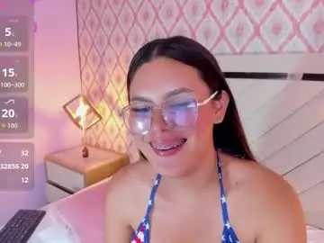 Chaturbate Live Sex Cam of clara_ward