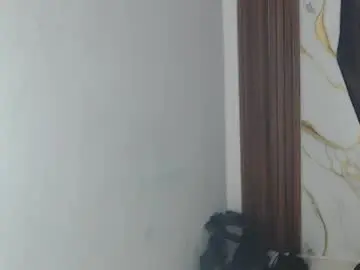 Chaturbate Best live sex cam show of valen_ross7