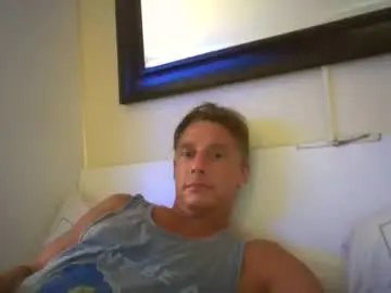Chaturbate Live Sex Cam of xxxelentdick