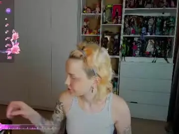 Chaturbate Watch Live Sex Cams of school_love