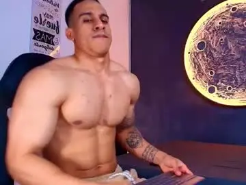 Chaturbate Live Sex Cam of duran_dhikol1